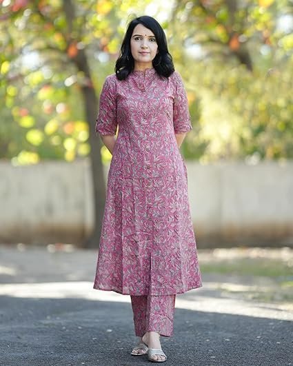 Women's Cotton Blend Floral Kurta with Pant - Image 2